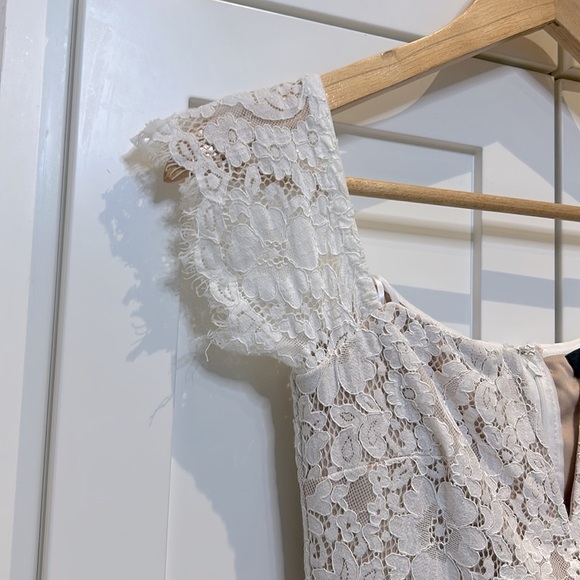 Lulus Absolutely Stunning White Lace Off-the-Shoulder Midi Dress Size XS - Picture 9 of 17